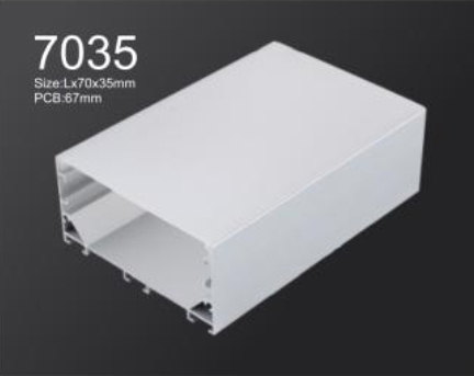 7035